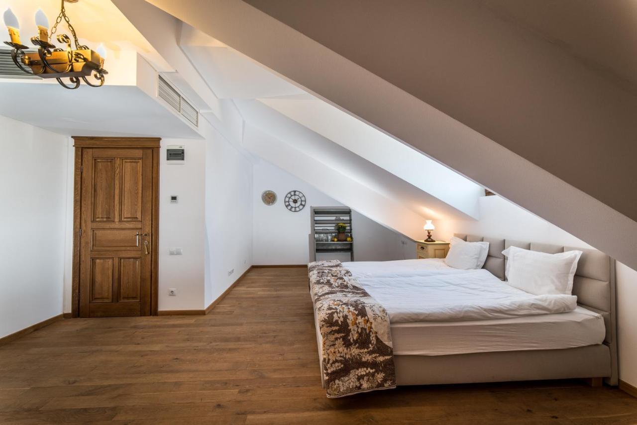 Casa Kraus Hotell Crit Exteriör bild